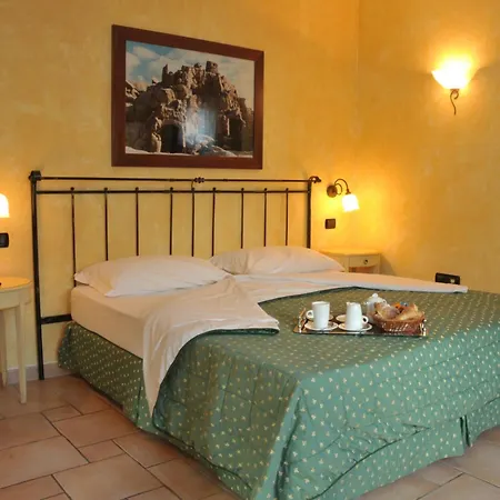 Hotel Villa Del Parco-3